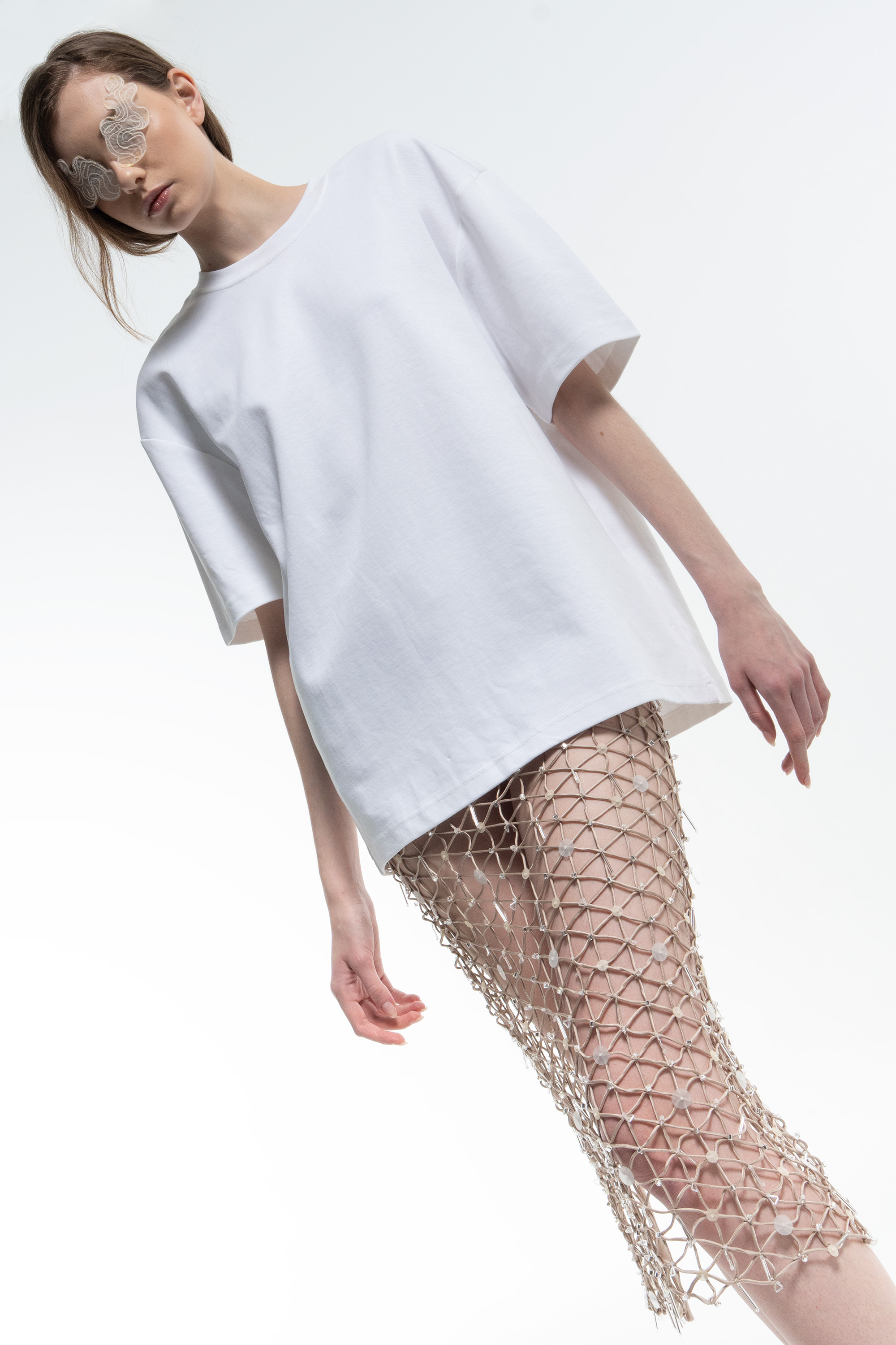 Mesh skirt with beads
