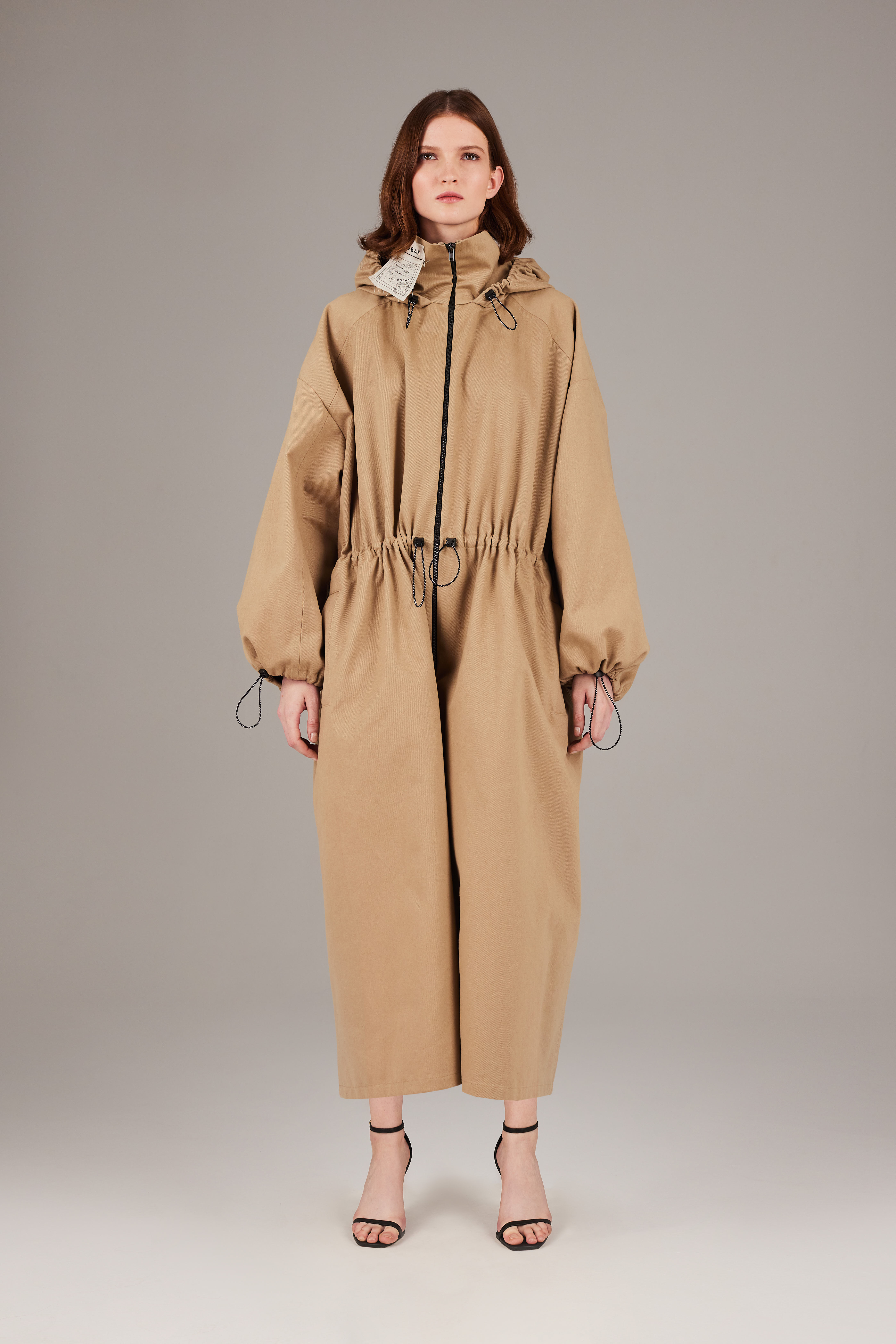  Trench coat with hood