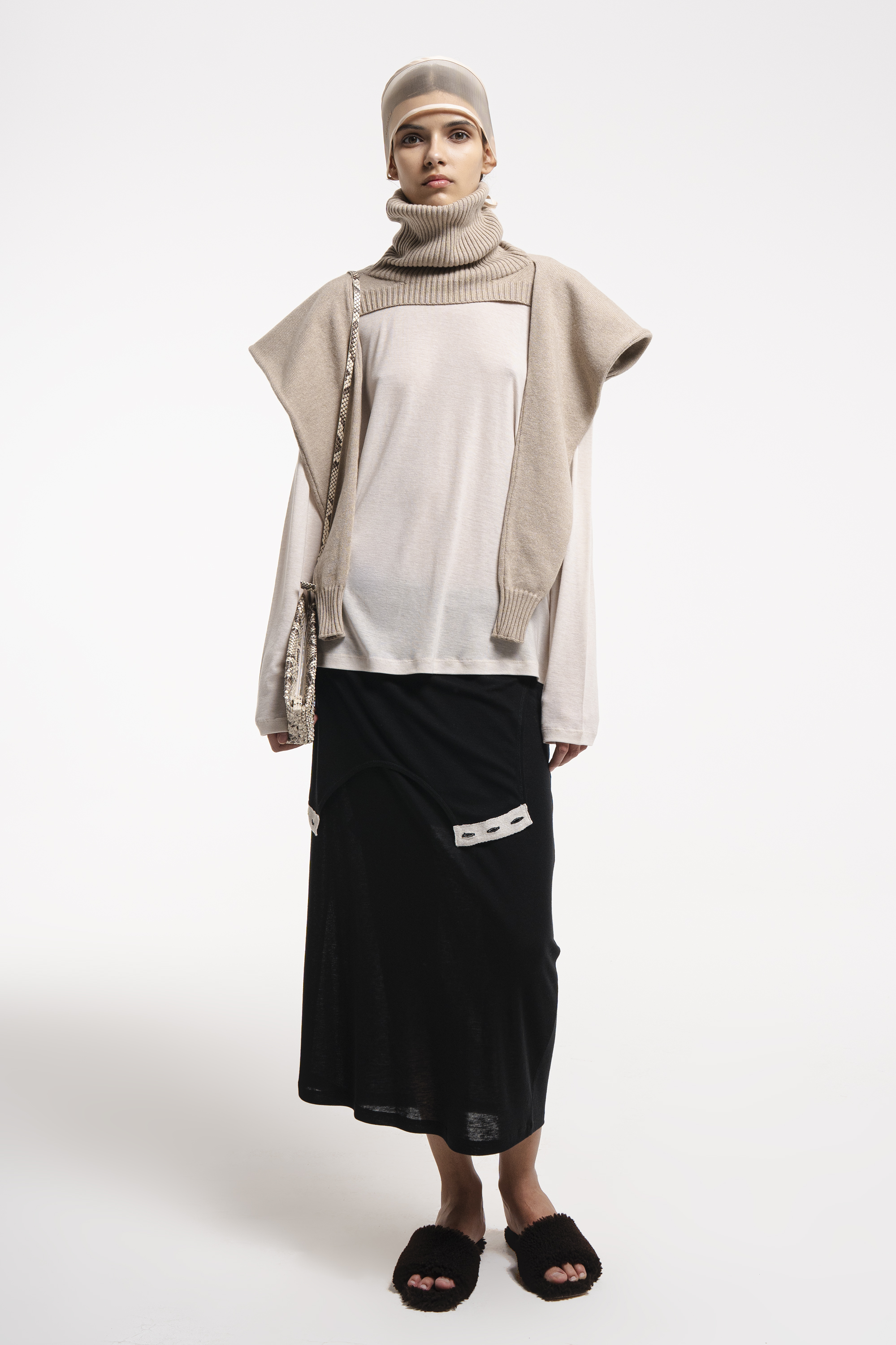 Scarf with sleeves
